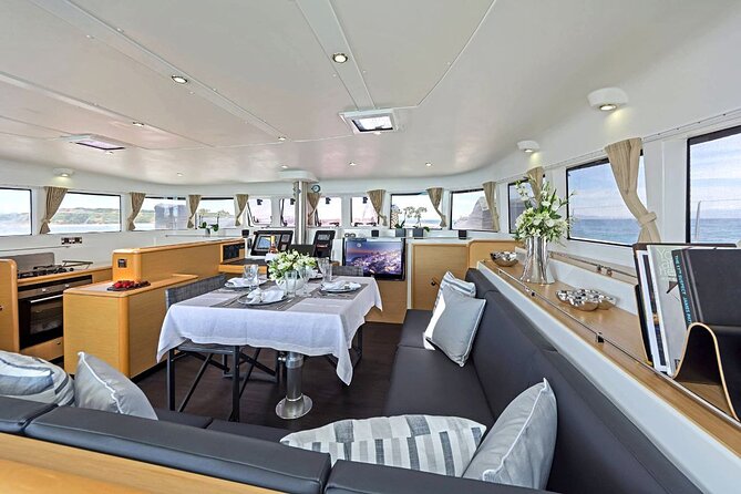 Mykonos Catamaran Daytime or Sunset Tour, 8-flavor Meal & Drinks - Ratings and Reviews