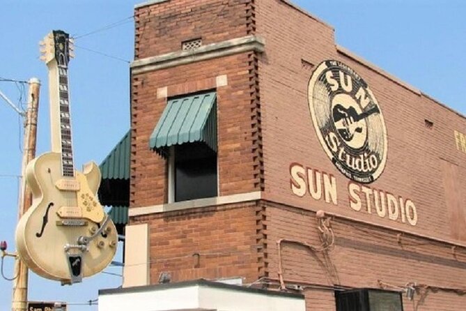 Nashville to Memphis Daytrip With Graceland VIP Tour and Sun Studio Admission - The Peabody Hotel Tradition