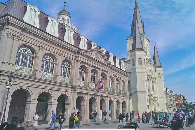 New Orleans City and Cemetery Sightseeing Tour - Discovering Voodoo History