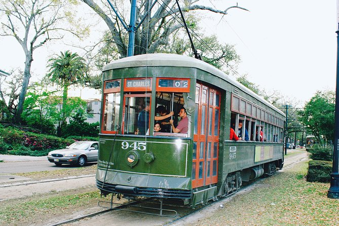 New Orleans Garden District and Lafayette Cemetery Tour - Traveler Reviews and Feedback