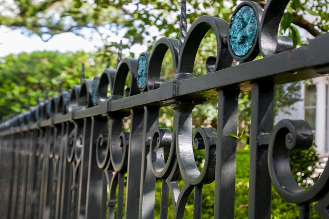 New Orleans Highlights of the Garden District Walking Tour - Visitor Recommendations and Tips