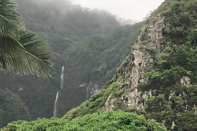 Oahu Premium Quality Tour: Island Highlights in Small Group - Guide Expertise and Insights