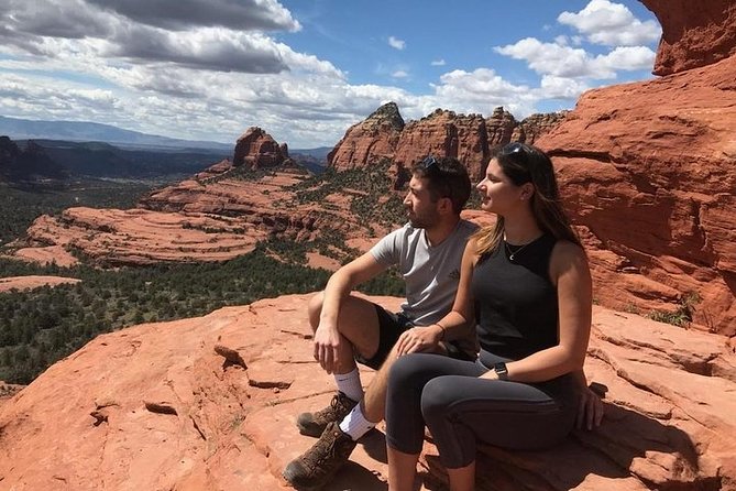 Oak Creek Canyon Pavement Jeep Tour in Sedona - Included Amenities and Accessibility