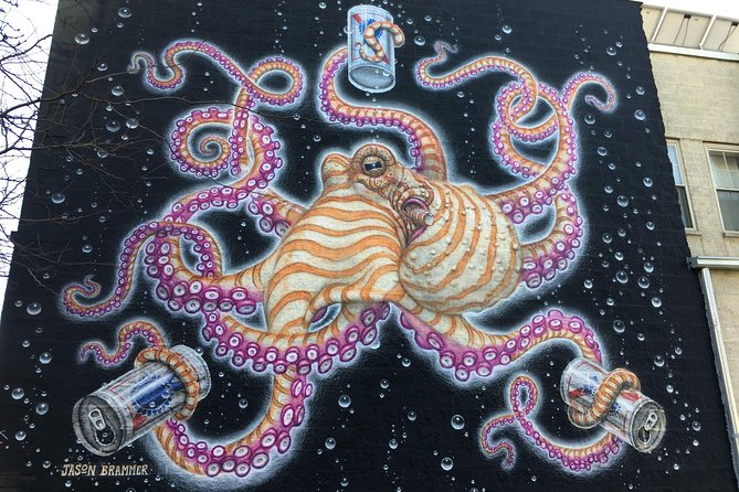 Offbeat Street Art Tour of Chicago: Urban Graffiti, Art, and Murals - Intimate Group Experience
