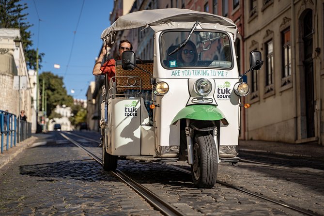 Private Eco Tuk Tuk Tour Through the Heart of the City - Experiencing Lisbons Iconic Landmarks