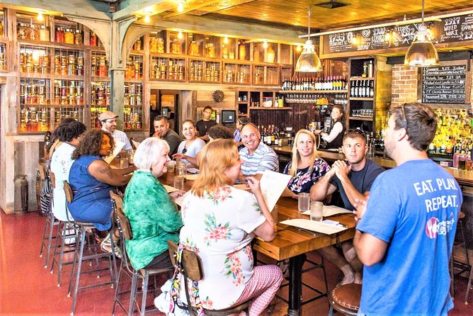 Savannah First Squares Culinary & Cultural Walking Food Tour - Taking in Savannahs History and Culture