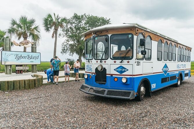 Savannah to Tybee Island With Dolphin Cruise - Relaxing Beach Time and Lighthouse Visit