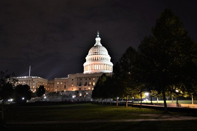 Small Group National Mall Night Tour With 10 Top Attractions - Convenient Transportation