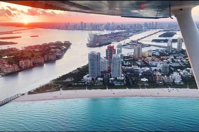 South Beach Miami Aerial Tour : Beaches, Mansions and Skyline - Biscayne Bay and Fisher Island Panorama