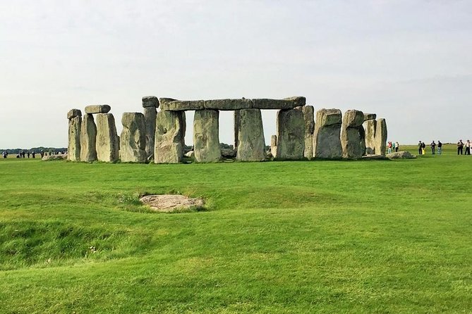 Stonehenge & Bath Day Tour From London Including Admission - Tour Features