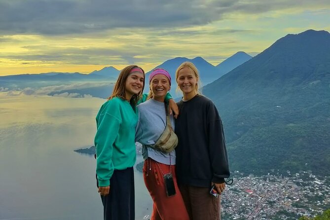 Sunrise Hike Tour on Indians Nose Mountain - Guide and Tour Experience