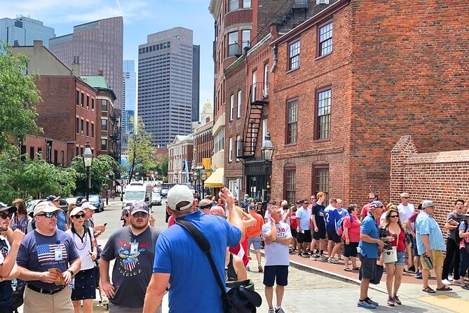 The Full Revolutionary Story: A Masterclass Boston Walking Tour - Immersing Ourselves in Bostons Architectural Gems