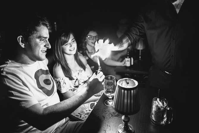 (Thur 7pm) Comedy Magic Show Includes 1x Pizza & 2 Glasses of Prosecco - Communication and Offers