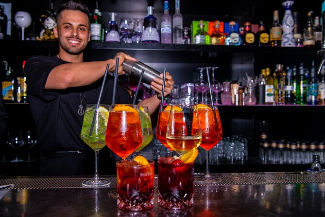 Tipsy Tour: Fun Bar Crawl in Florence With Local Guide - Exploring Florences History