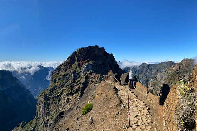 Transfer Sunrise Self-Guided Hike Pico Do Arieiro to Pico Ruivo - Highlights of the Experience