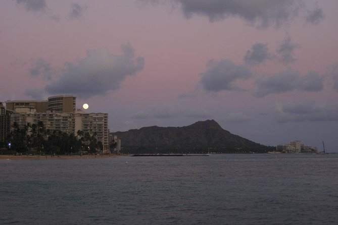 Waikiki Sunset Cocktail Cruise Including Drinks and Appetizers - Accessibility and Special Considerations