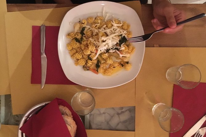 Walking Food Tour of Florence With Tastings - Accessibility and Meeting Information