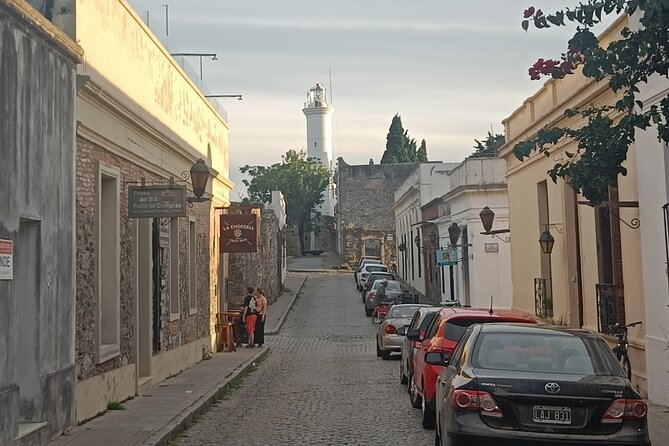 Walking Tour Around Colonia Del Sacramento Old Town - Exploring Colonia Del Sacramentos Historic Sites