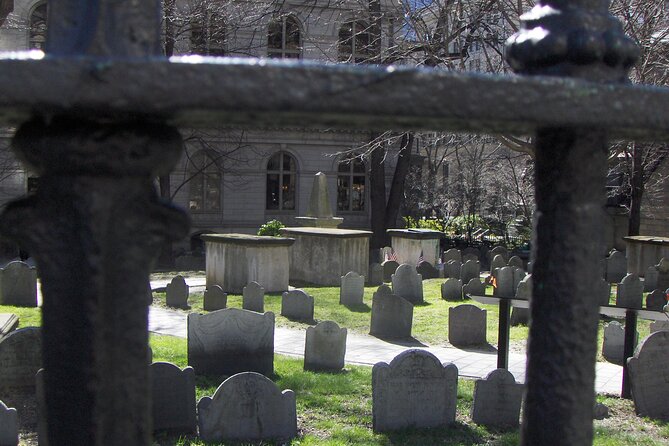 Walking Tour of the Downtown Boston Freedom Trail - History & Architecture - Personalized Tour Experiences