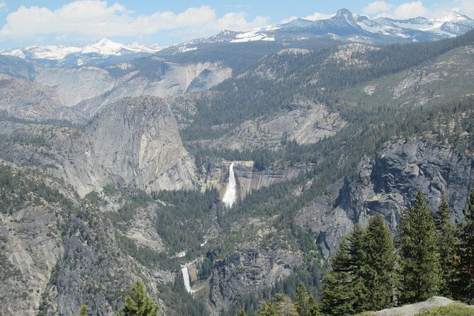 Yosemite Highlights Small Group Tour - Knowledgeable and Friendly Guides