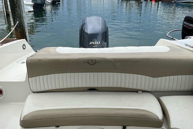 24 Ft Miami Bay: Private Boat, Gas Included , 8 People, Captained - Host Response to Reviews