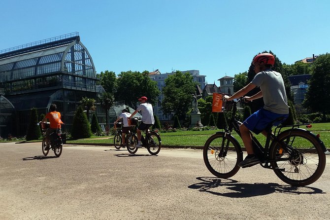 2h - Electric Bike Tour of Lyon With a Local Guide - Exploring Lyons UNESCO-Listed Historic Center