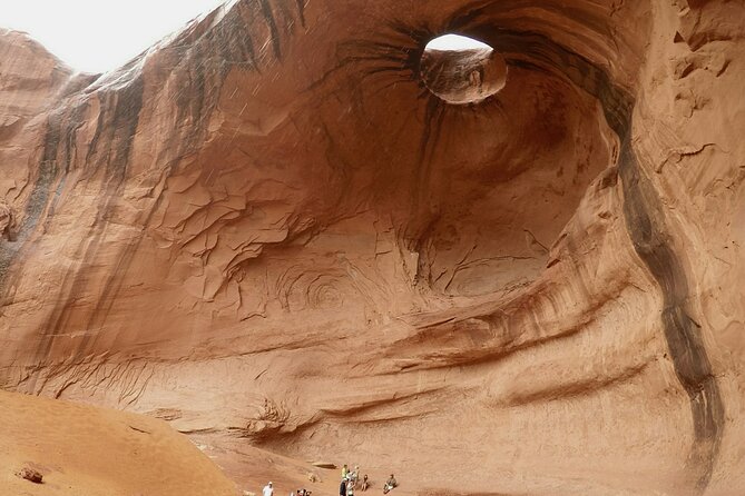 3.5 Hours of Monument Valleys Cultural 4×4 Tour - Ensuring Health and Safety