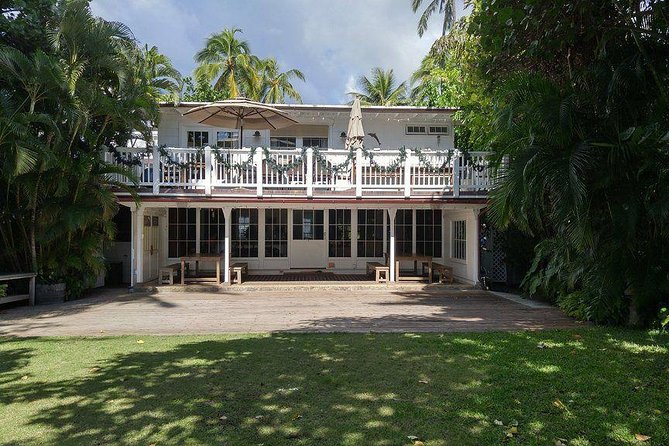 Afternoon at McGarret - Hawaii 5-0 TV Tour - Tour Inclusions and Details