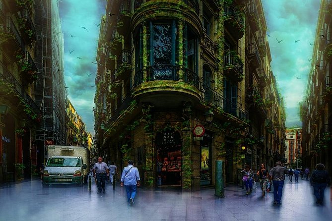 Barcelona Ghosts & Legends Tour - Spooky Atmosphere and Experiences