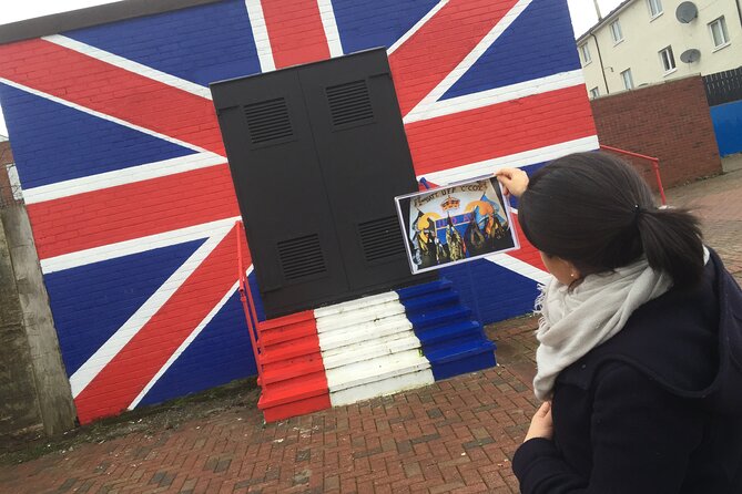 Belfast Black Taxi Tour of Murals and Peace Walls 2 Hours - Customer Reviews