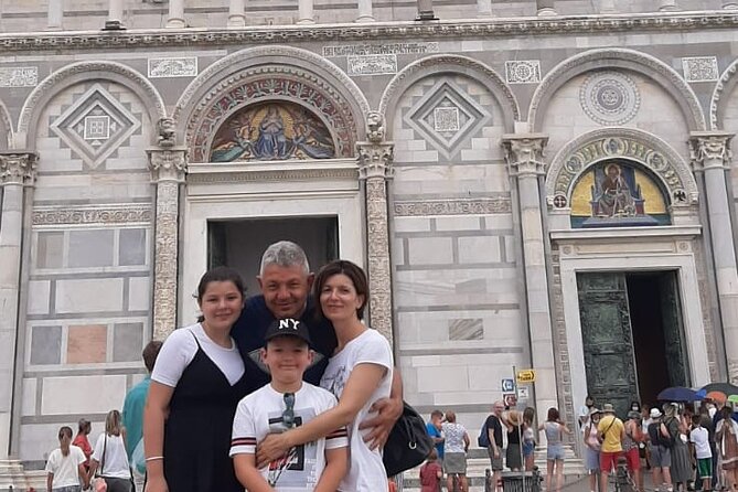 Best of Pisa: Small Group Tour With Admission Tickets - Exploring Pisas Highlights