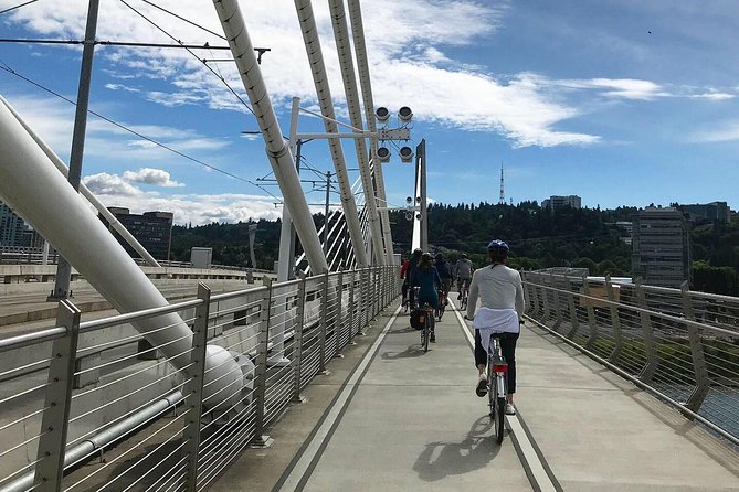 Bike Around Portland Oregon: Art, Culture, Bridges, Poetry - Enjoying the Scenic Waterfront Views