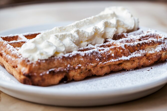 Brussels Discovery Tour: Belgian Food, Chocolate, Waffles, Beer, Sightseeing - Cultural Insights and Traditions