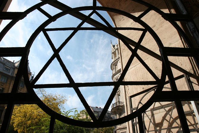 Budapest Jewish Heritage Tour & Synagogue Ticket - Exploring Budapests Jewish Heritage