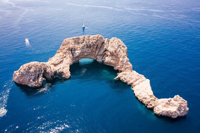 Cala Salada and Unspoiled North Beach Tour. Snorkelling and Aquarium - Accessibility and Inclusivity