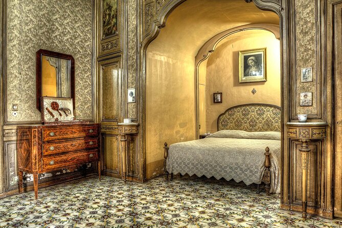 Conte Federico Palace - Fascinating Glimpse Into Palermos Past