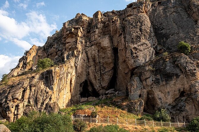 Day Trip to Khor Virap, Noravank, Areni Cave, Wine Tasting - Exploring Noravank Monastery