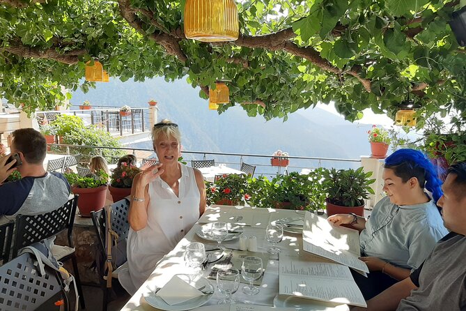 Delphi, Thermopylae, Corycian Cave 300 Spartans Tour - Experiencing the Tours Guest Highlights