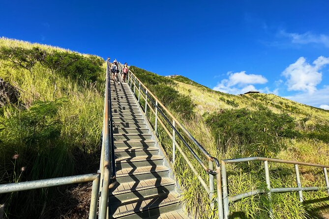 Diamond Head Hiking and Oahu Island Experience Feat. North Shore - Scenic Views and Sunrise at Diamond Head