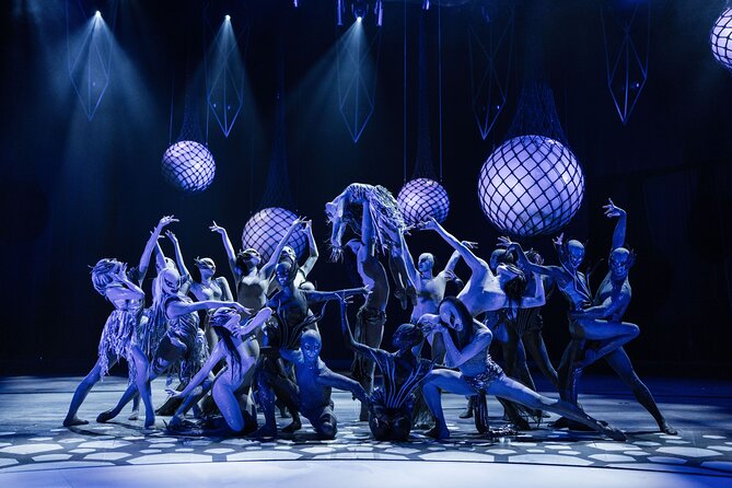 FALLING | IN LOVE Grand Show at Friedrichstadt-Palast Berlin - Booking and Redemption Details