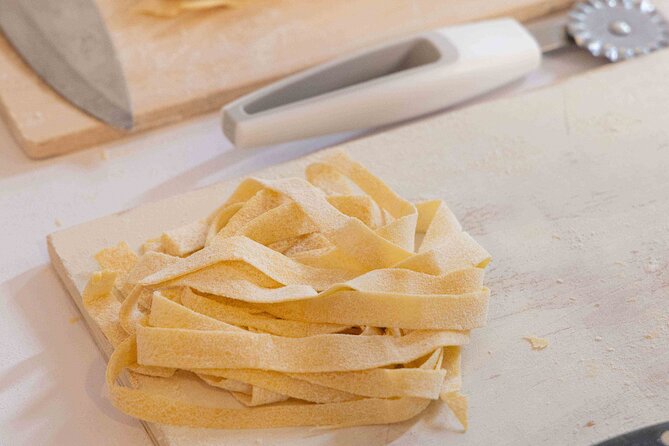 Fettuccine Ravioli and Tiramisu Cooking Class in Rome - Accessibility and Location