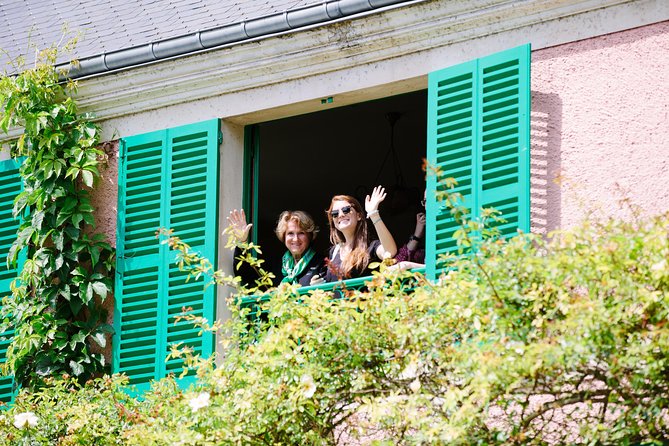 From Paris: Monet Gardens & Giverny Bike Tour With Picnic Stop - Traveler Reviews