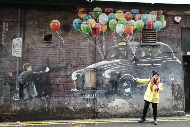 Glasgow Street Art Daily Walking Tour: 2pm - Guide Expertise and Engagement