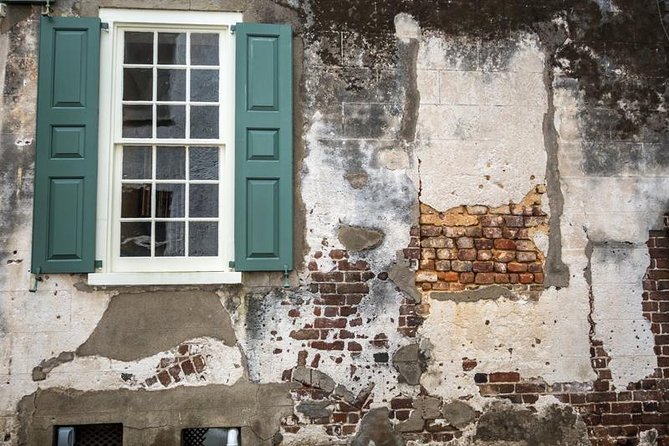 Hidden Alleyways and Historic Sites Small-Group Walking Tour - Meeting Information