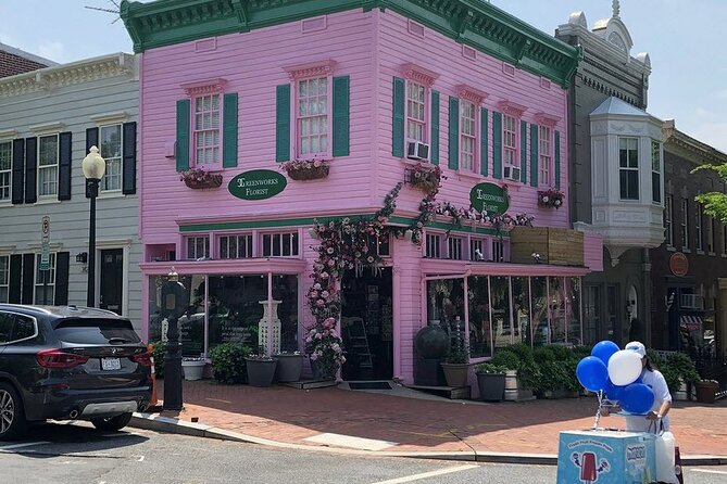 Historic Georgetown: History, Gossip, & Architecture Walking Tour - Connecting With Local Culture