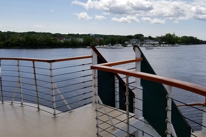 Hudson River Sightseeing Cruise From Albany - Scenery and Wildlife