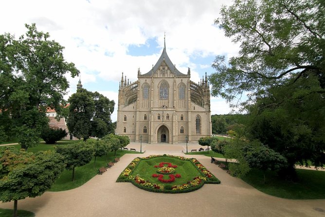 Kutna Hora Day Tour Including Sedlec Ossuary From Prague - Traveler Experiences and Highlights