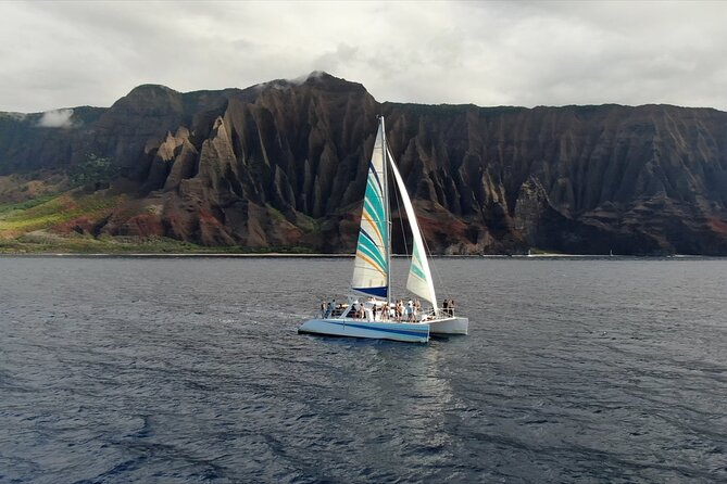 Leila Na Pali Sunset Dinner Sail - Sunset Champagne Toast