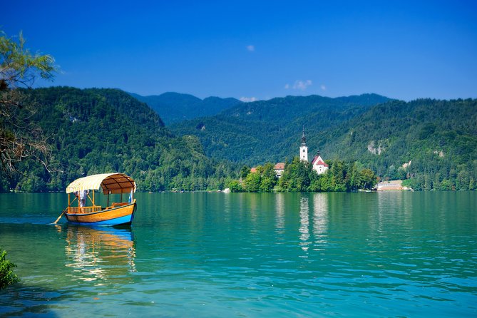 Ljubljana: Lake Bled Experience Small Group Half-Day Tour - Scenic Drive to the Julian Alps