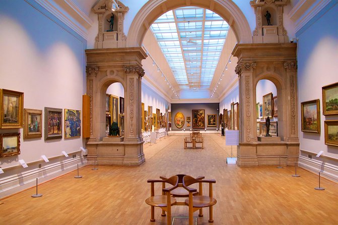 Louvre Museum Guided Tour Options With Entry Ticket - Group Tour Options and Size Considerations